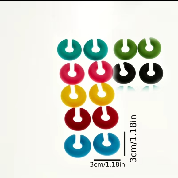 Chunky Earcuff Red Color 1 Pair - Picture 3 of 4